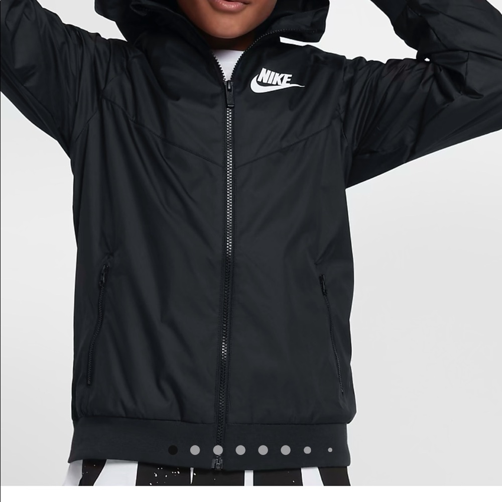 BOYS NIKE JACKET / WINDBREAKER